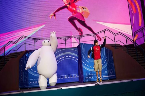 Disney Adventure Gallery Image